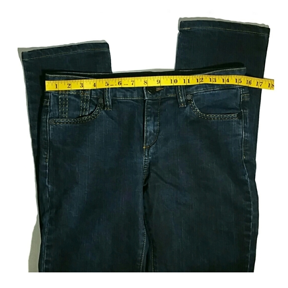 BCBG MaxAzria 29 Slim Straight Jeans (A) - Picture 5 of 8